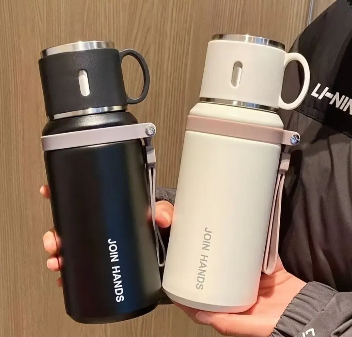 WATER BOTTLE.