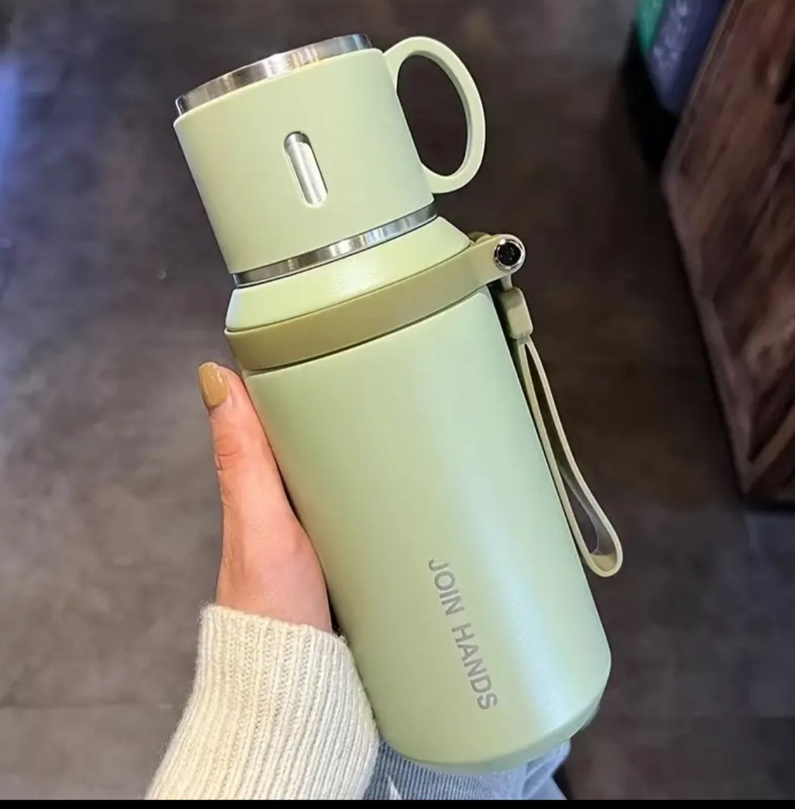 WATER BOTTLE.