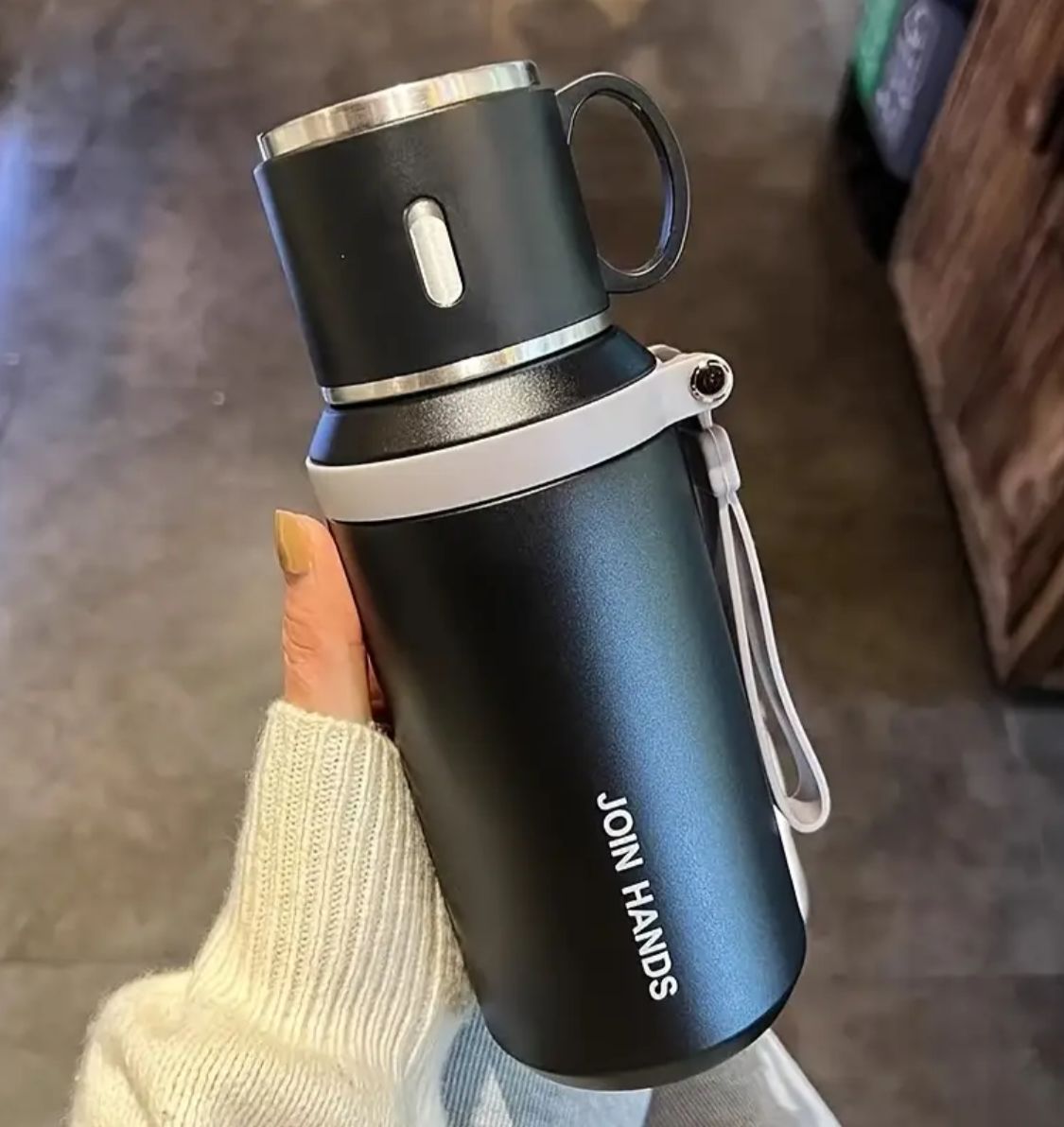 WATER BOTTLE.